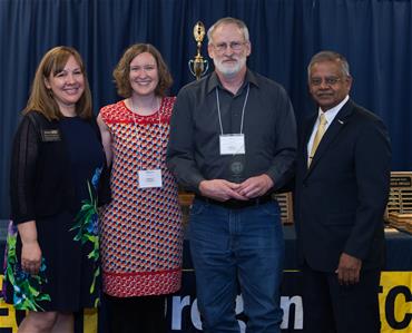 Distinguished Alumni Award Distinguished Alumni Award